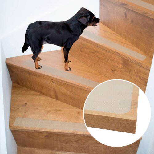 Gruba nakładka na schody Diamond transparentna folia PCV 20cm x 80cm 11 Dog on stairs grafika 2 3